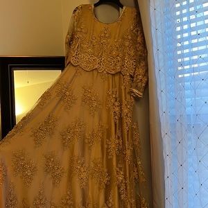 Pakistani Long outfit with a Trail. Size Medium